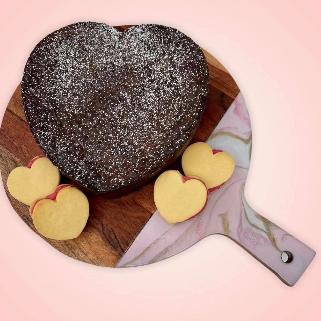 Studio 76 | Large Round Serving Board (Pink)